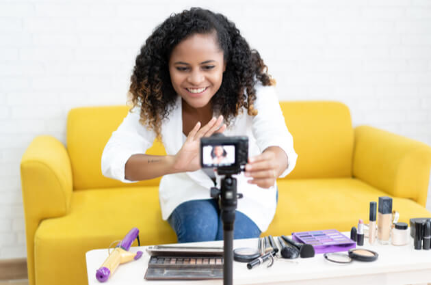 Les Influenceurs YouTube génèrent du trafic engagé et déjà ciblé vers les marques de beauté